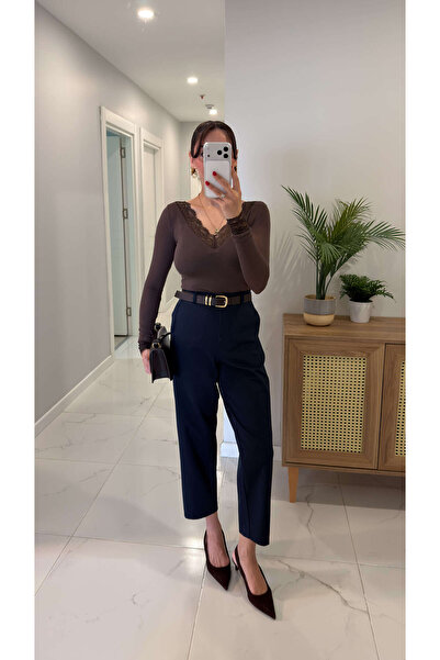 BİRCANÇİL بنطلون ستوري باللون الأزرق الداكن بقصة مستقيمة