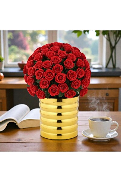 Generic Premium Golden Ribbed Metal Planter – Polished Mild Steel Decorative Flower Pot for Indoor Plants,