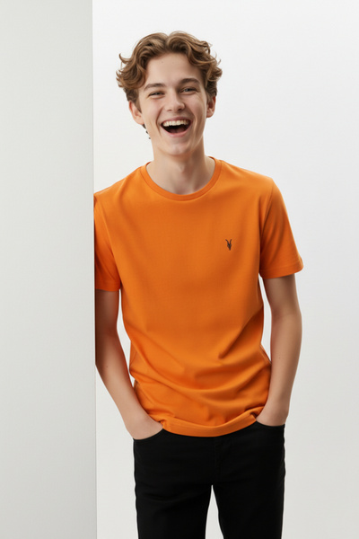 Kozik Μπλουζάκι για αγόρια με κέντημα στον λαιμό και κοντά μανίκια KZK001