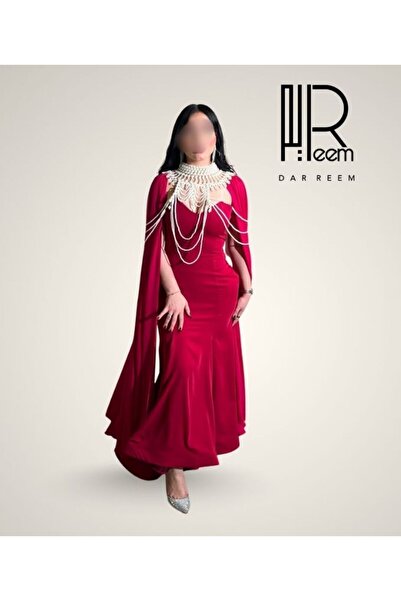 DRM فستا Dar Reemالأحمر الملكي بعقد اللؤلؤ الفاخر