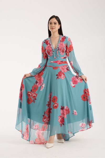 Stylish Stylish chiffon dress in green with red roses