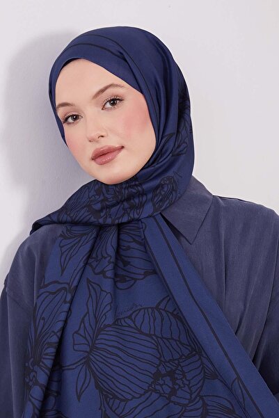 Levidor Indigo Hyacinth Flower Pattern Wool Silk Shawl