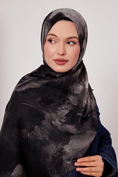 Levidor Black Abstract Pattern Wool Silk Shawl