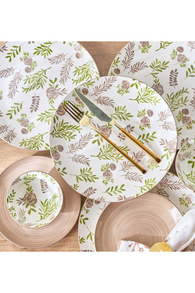 Daisy 12-Piece Porcelain Dinner Set - Serves 4