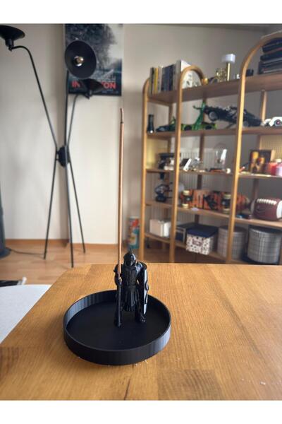 California ST Figürlü Dekoratif Tütsülük – Savaşçı Figürlü Çubuk Tütsü Tutucu...