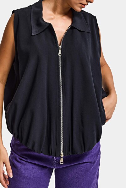 it's basic Women's Black Color S6-1 Balloon Cut Zippered Loose Cut Fabric Vest