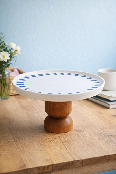 Evila Mavi Desenli Ahşap Ayaklı Porselen Sunumluk – Ayaklı Pasta, Kek ve Tatl...