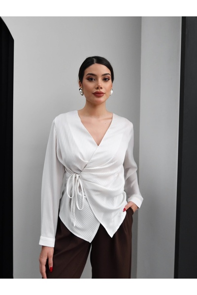 ESRAHELVACI Μπλούζα με διπλό λαιμόκοψη και δεμένο λαιμό