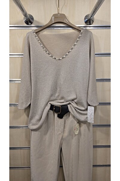 Park Moda Glittery Blouse with Pearl Detail on the Collar