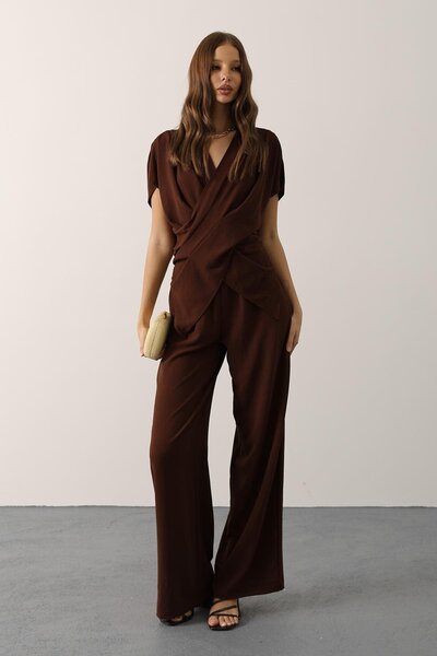 Trend Alaçatı Stili Women's Brown Asymmetrical Cut Blouse and Elastic Waist P...