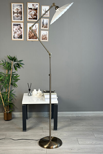 Bamyum Risso 3 Mafsallı Beyaz Metal Eskitme Gövde Tek Ayaklı Lambader E27