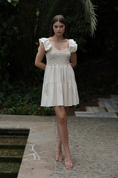 Trend Alaçatı Stili Women's Ecru Short Kopanaki Detailed Dress Vs00419