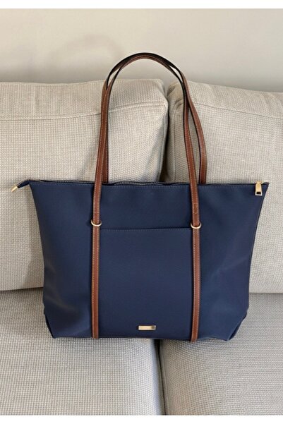 Madame ASKILARI HALKA DETAYLI BÜYÜK LACİVERT KADIN OMUZ ÇANTASI EN42 BOY32