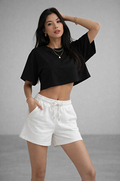 WILD BEE شورت نسائي أبيض بخصر مرتفع ورباط قابل للتعديل