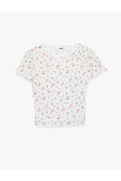 Koton εφαρμοστό Κοντομάνικο μπλουζάκι με στρογγυλή λαιμόκοψη και φλοράλ δαντέλα