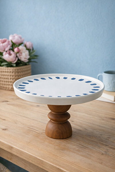 Evila Mavi Detaylı Ahşap Ayaklı Porselen Sunumluk – Ayaklı Pasta, Kek ve Tatl...