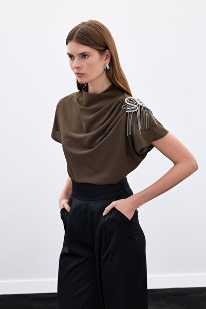 Sateen One-Shoulder Casual Blouse with Accessories - Brown