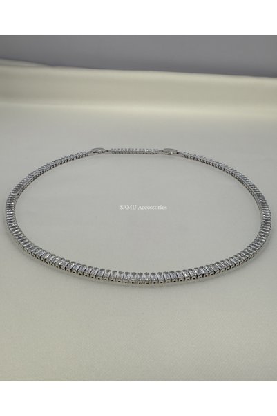 Samu Accessories قلادة فضية رفيعة من الفولاذ على شكل حجر الباغيت - سلسلة تنس فضية صغيرة على شكل حجر الباغيت