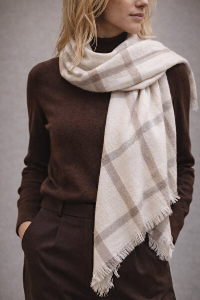 KRAFTELLA Cream Beige Plaid Wool Shoulder Shawl |   Soft Textured Winter Shawl