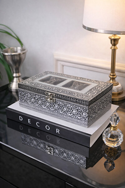 Generic Vintage metal jewelry box, jewelry storage box, treasure chest, ring ...