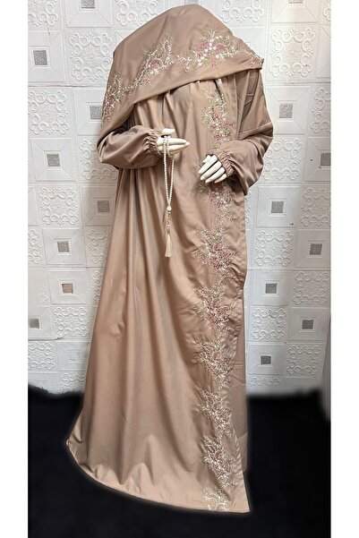 Mayary Luxurious prayer mat with a distinctive fabric