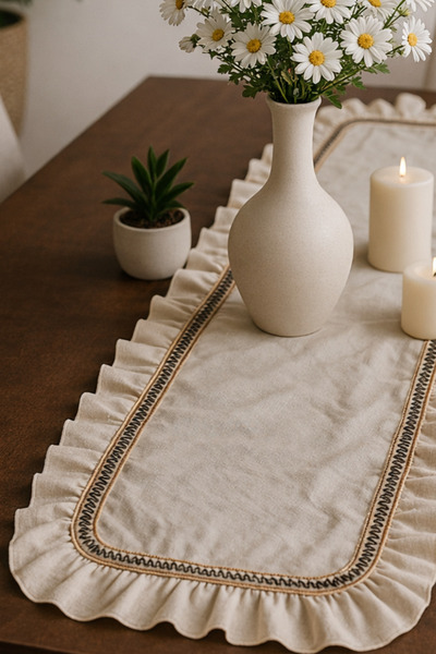 MUEV 100% Cotton Ruffled Runner American Service Vintage Luxury Overlock Stitched Natural Fabric 40X110Cm