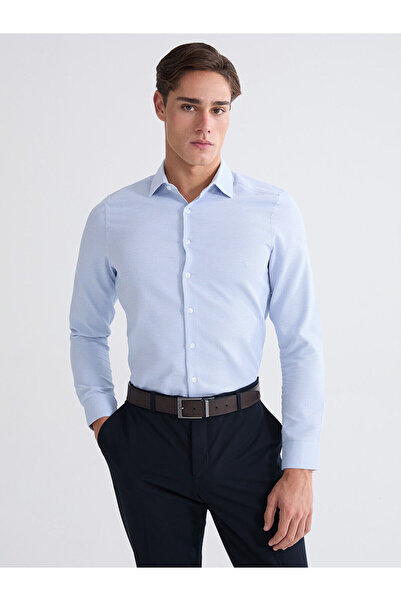 LC Waikiki قميص رجالي من مجموعة إلسيفا باللون الأزرق بقصة ضيقة