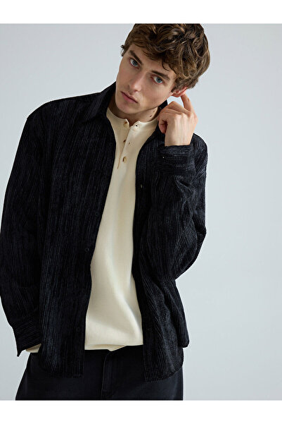 LC Waikiki قميص رجالي من مجموعة M&B باللون الأسود بقصة عادية مخمل