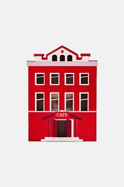 Muy Mucho Colorful Wooden House With Light, Red