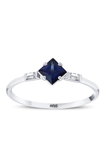 Ariş 0.38 Karat Prenses Safir Pırlanta Yüzük