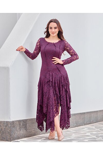 Opera Fashion فستان دانتيل فاخر بقصة أنثوية جذابة