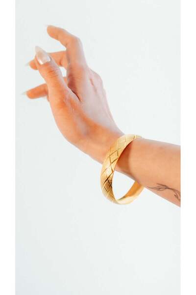 Fomogo Luxury Mega Wide Baklava Bracelet 316L Stainless Steel Gold