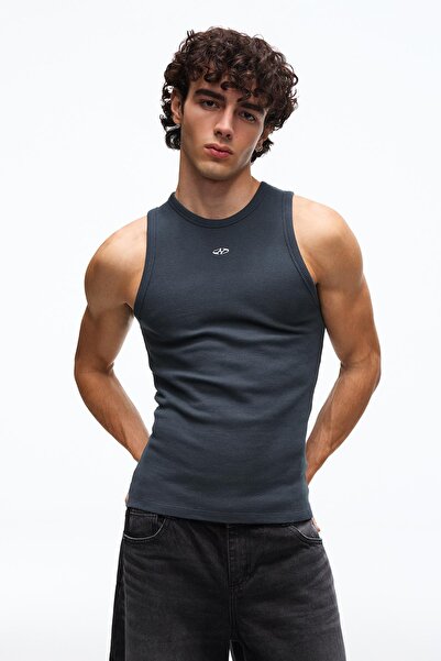 Bershka Gofre kumaş baskılı askılı tişört