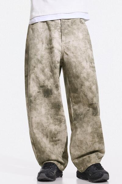 Bershka Baskılı super baggy fit pantolon