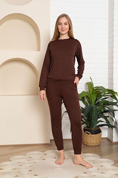 BAYLIN FASHION طقم مودال مطاطي بياقة دائرية باللون البني