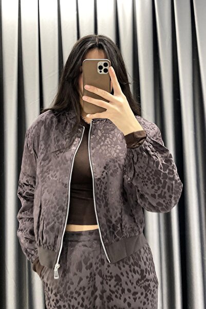 KECHİ WOMAN جاكيت ساتان بسحّاب أمامي - بني