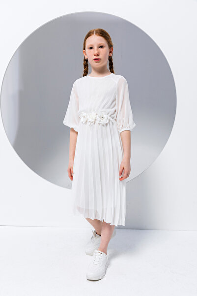 incity Κοριτσίστικο φόρεμα εκρού με πιέτες και φλοράλ αγκράφα - Νέα σεζόν