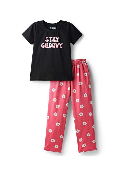 Pine kids بيجامة نوم نصف كم من نسيج جيرسي ناعم مزين بنقشة نصية وزهرية - أسود ...