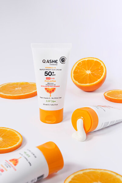 QASHE Cosmetic Αντηλιακή Κρέμα Super Bright με Βιταμίνη C SPF 50+