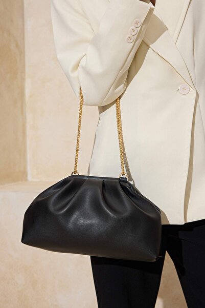 TRENDYOL SHOES Black Chain Strap Mini Women's Bag Takss26Oc00042