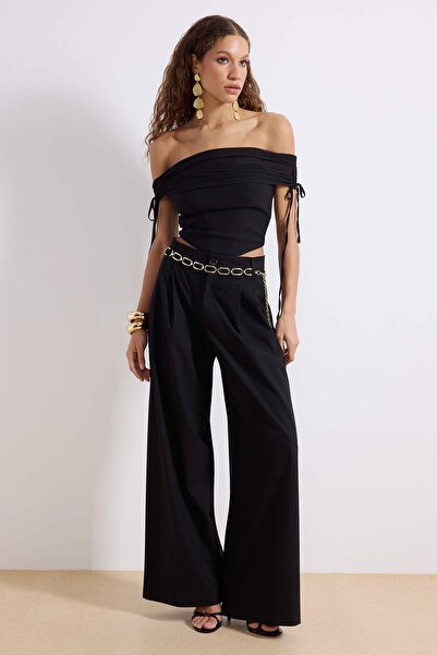 ترينديول كوليكشن سترة فينيكي سوداء مناسبة للاستخدامات المختلفة TPRSS26BS00001