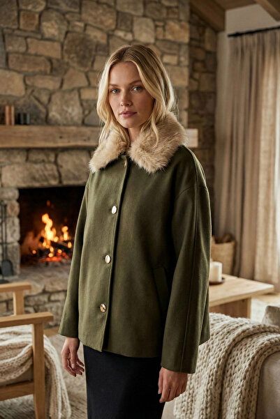 PASTELASTORE Jachetă căptușită cu guler de blană 2121