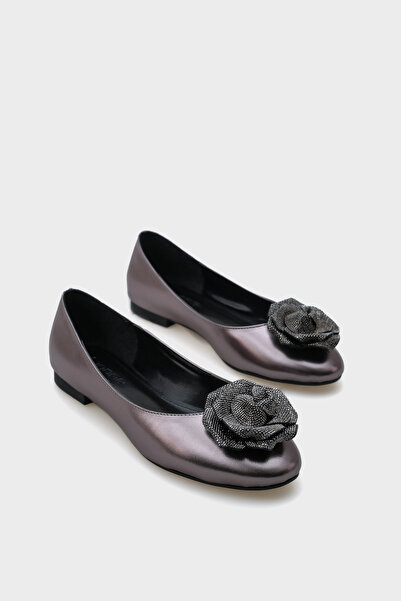 Capone Outfitters Round Toe Stoned Floral Women's Ballerinas