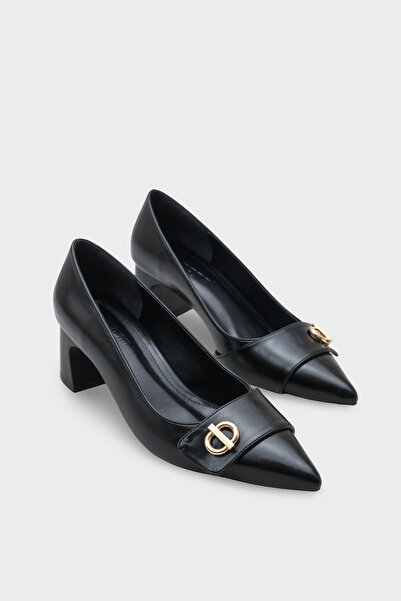 Capone Outfitters April Ahşap Orta Boy Topuklu Metal Tokalı Sivri Burunlu Kad...