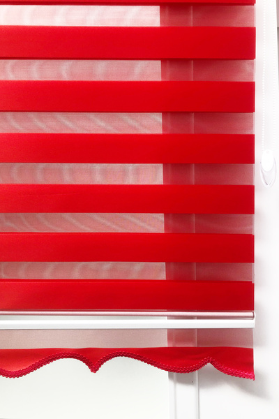 Naza Zebra Perde Bambu Kırmızı Etek Dilimli Perde