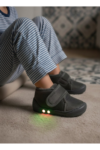 foopi Mufi Unisex Işıklı Çocuk Ev ve Kreş Ayakkabısı