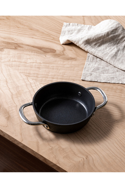 Madame Coco Noir Titanium Sahan - Black - 16 cm