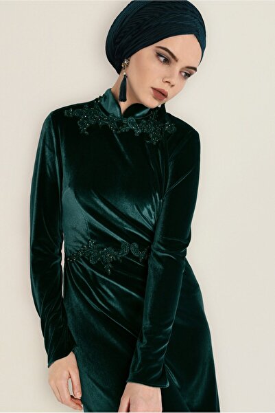 Alvina فستان مخملي مطرز - موديل 4780