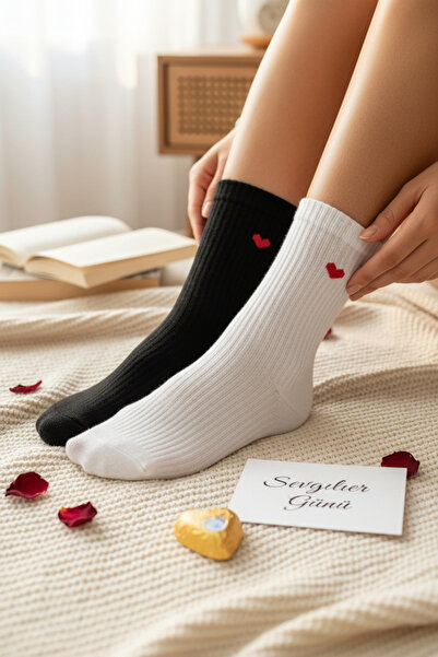 Esinti 4 Pairs Heart Pattern Cotton College Socks Boxed Women's Socks for Val...