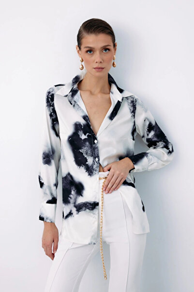 Sateen Velká klasická košile s černým vzorem